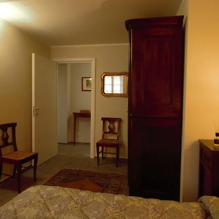 Calandra Apartment *
